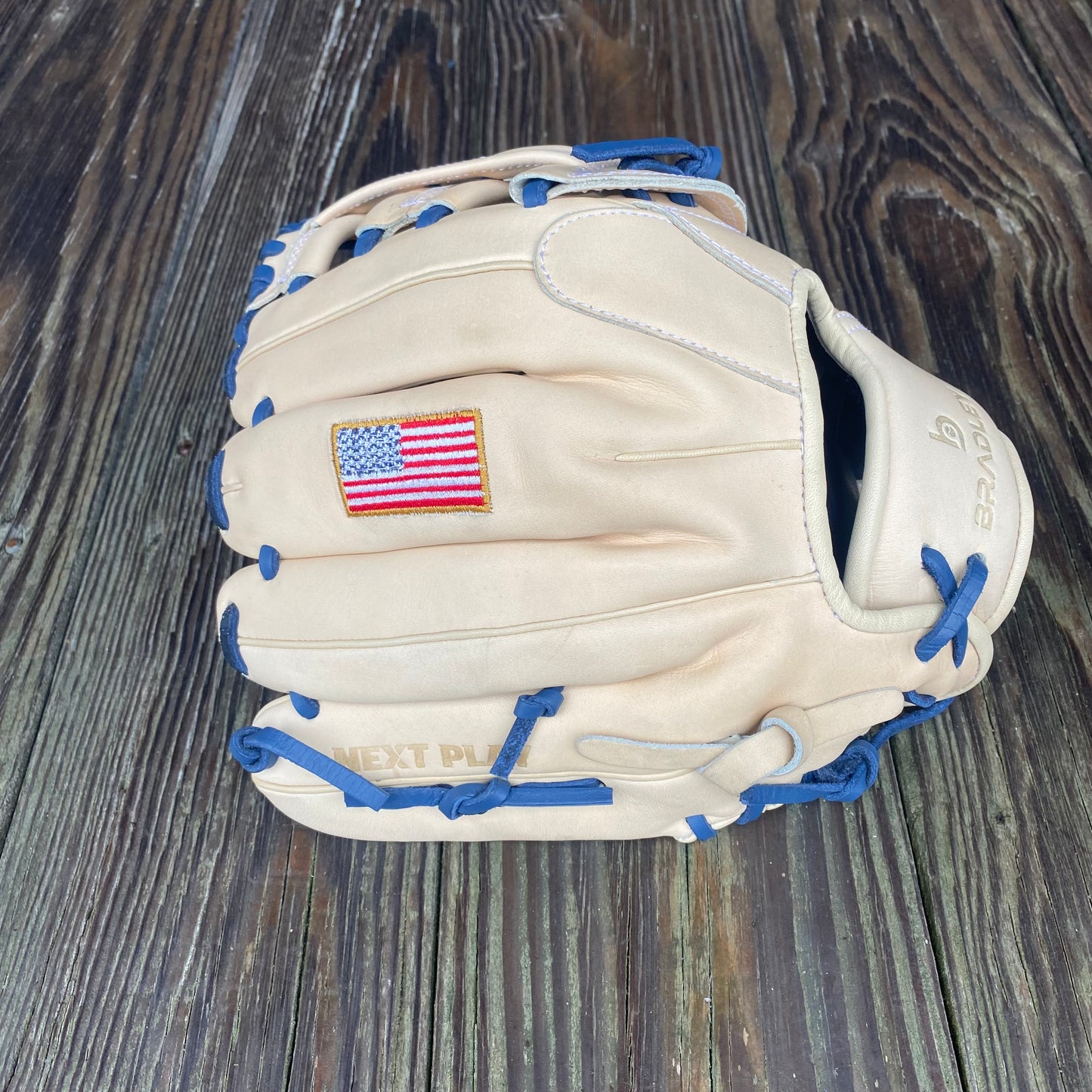 H-Web, Next Play Series 26 USA Flag